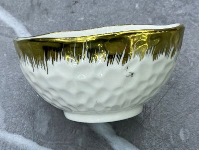 White and gold textured bowl, 4.5 inch