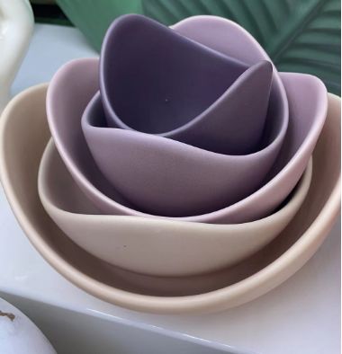 Flower-shaped nesting vases, set of 5