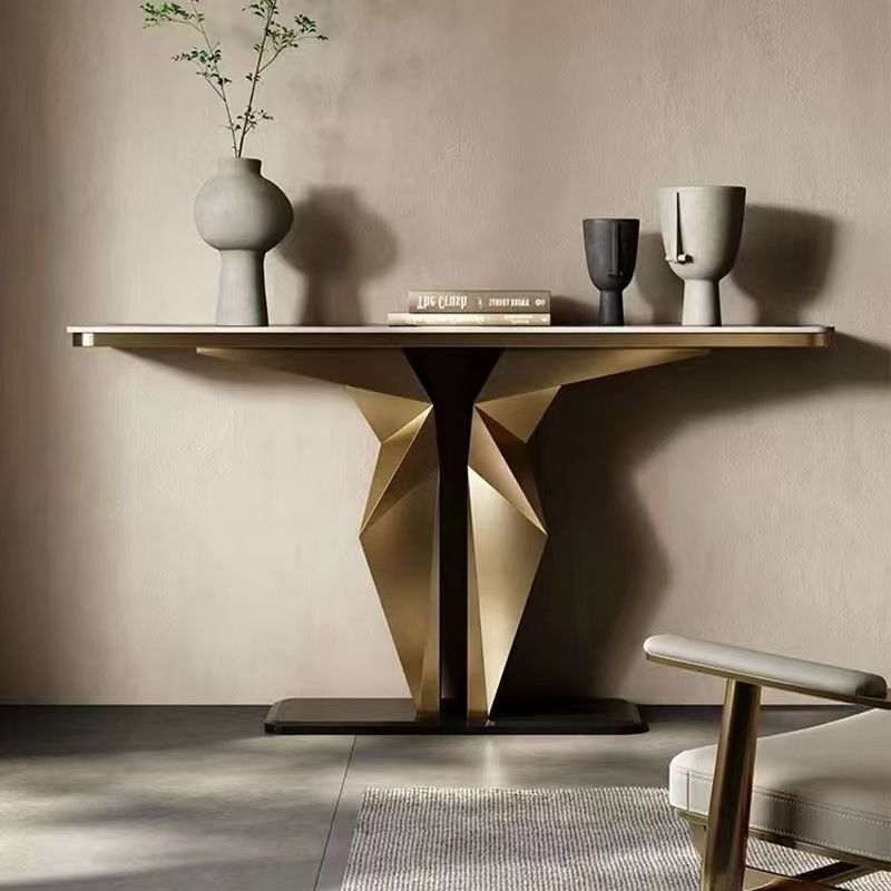 Console table on a gold base, 150 × 40 cm